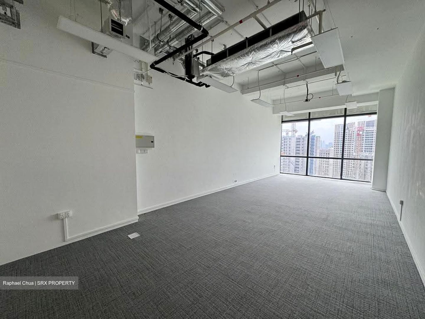 Woods Square (D25), Office #615092331